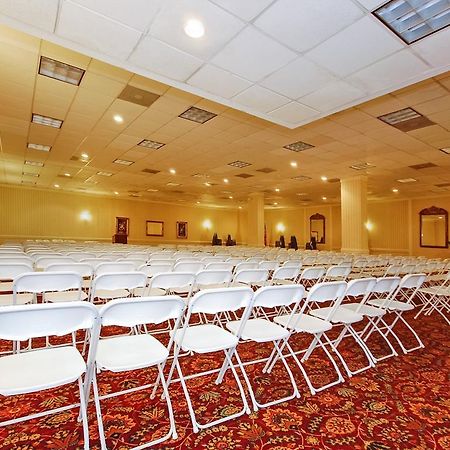 Quality Inn And Suites Conference Center Richmond Létesítmények fotó