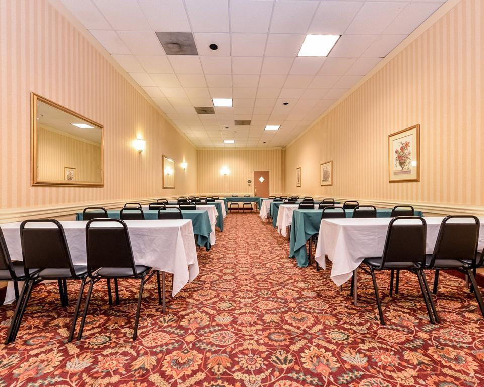 Quality Inn And Suites Conference Center Richmond Kültér fotó
