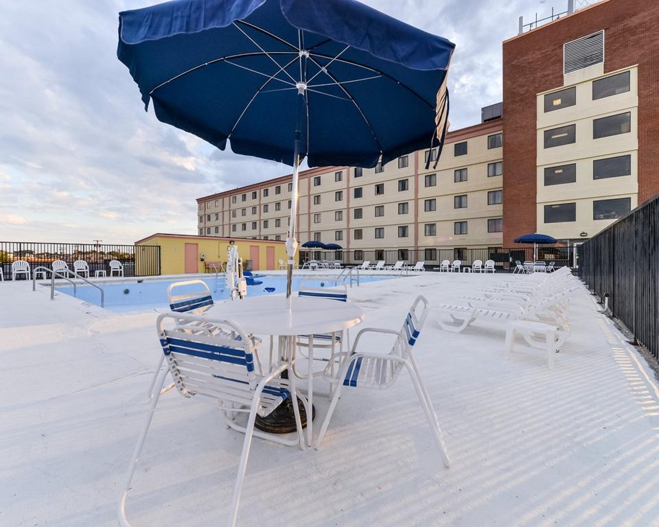 Quality Inn And Suites Conference Center Richmond Kültér fotó