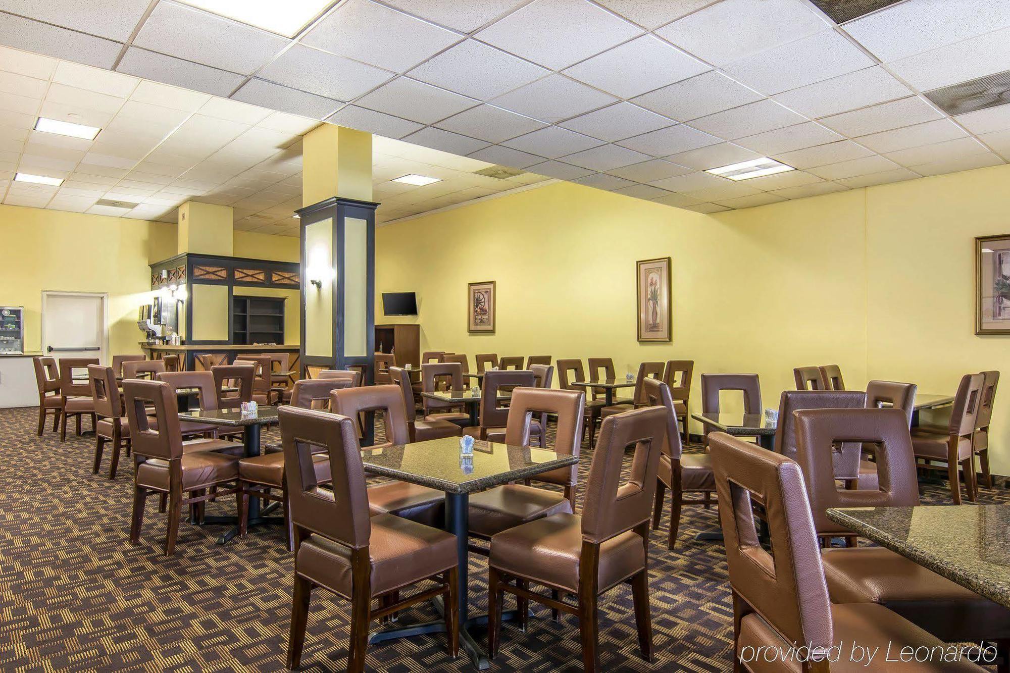 Quality Inn And Suites Conference Center Richmond Kültér fotó