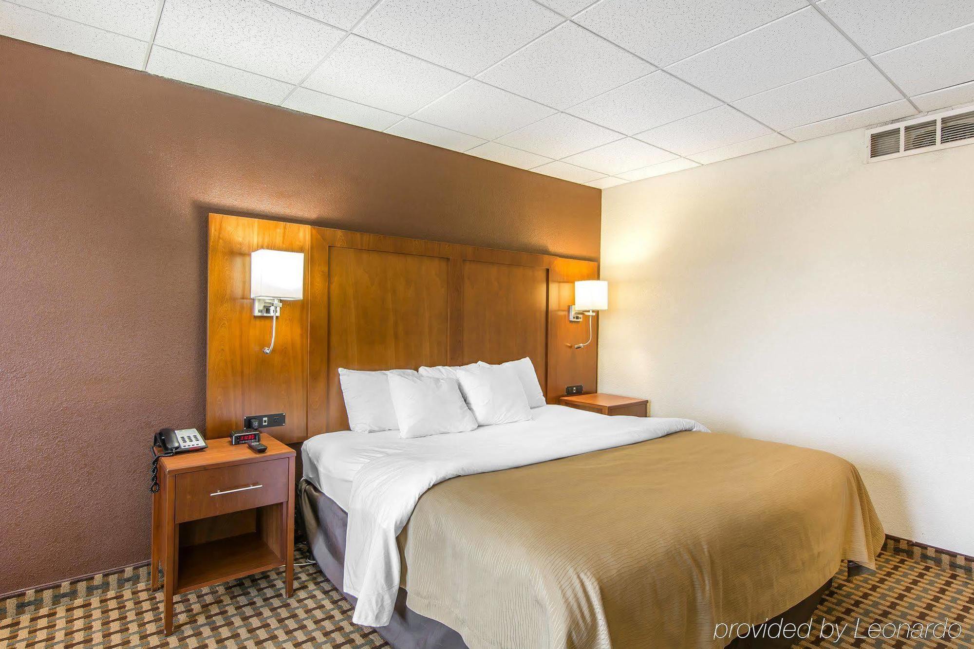 Quality Inn And Suites Conference Center Richmond Kültér fotó