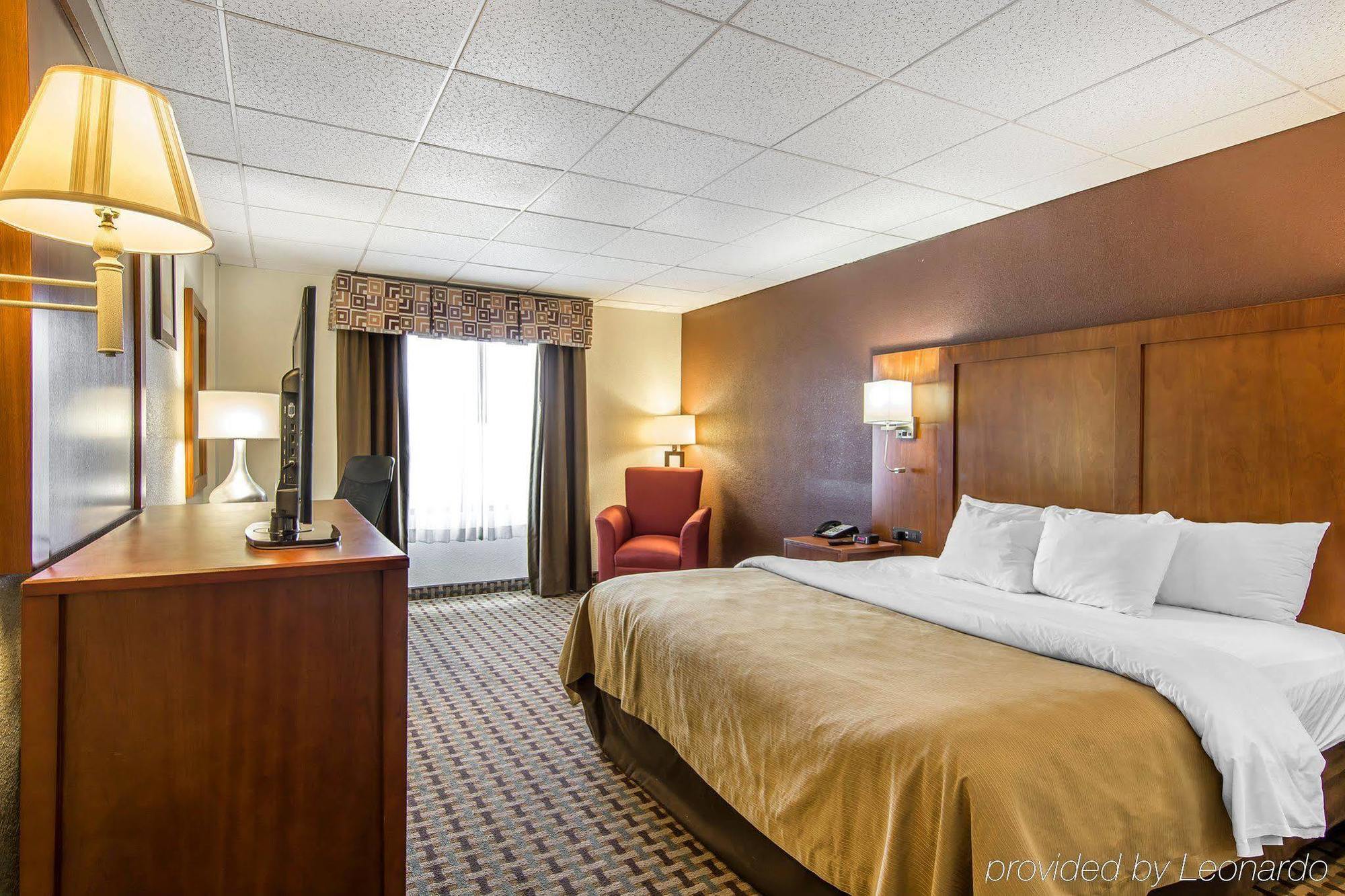 Quality Inn And Suites Conference Center Richmond Kültér fotó