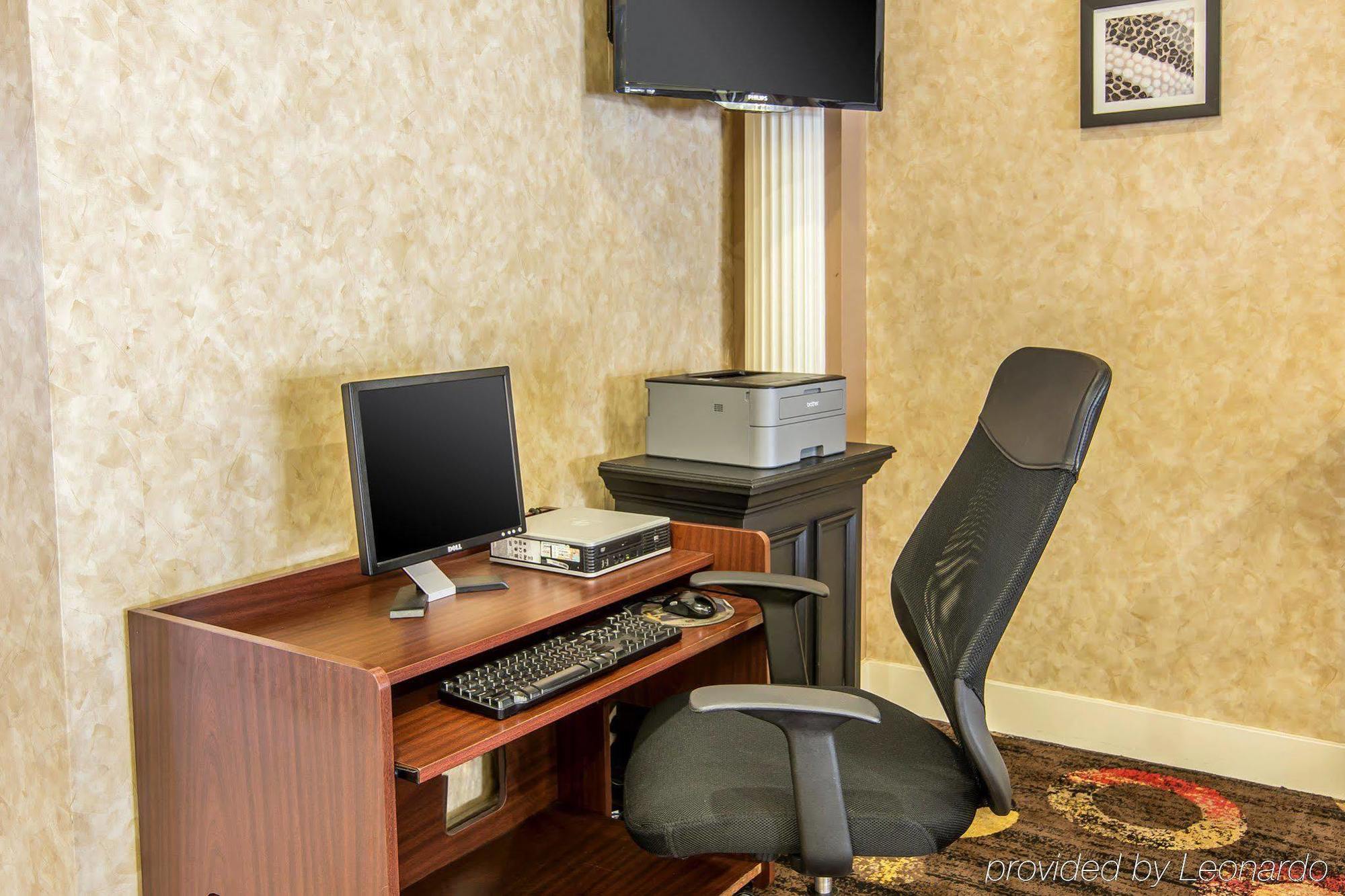 Quality Inn And Suites Conference Center Richmond Kültér fotó